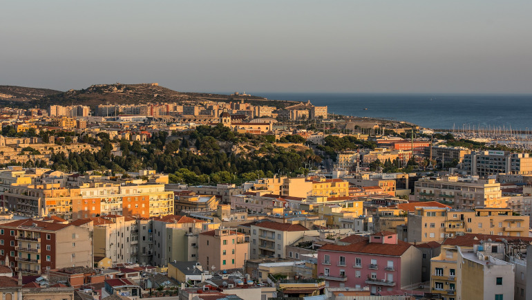 Mete più calde in inverno: Cagliari, Italia